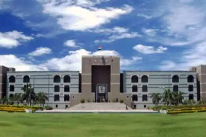 Why Gujarat High Court stayed VMC's Arbitration Proceeding.